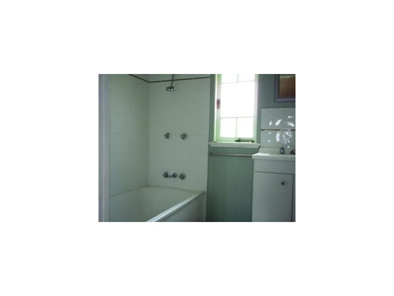 40 Edward Street, Berserker QLD 4701