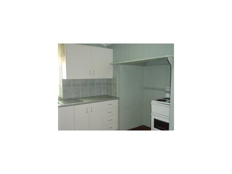40 Edward Street, Berserker QLD 4701