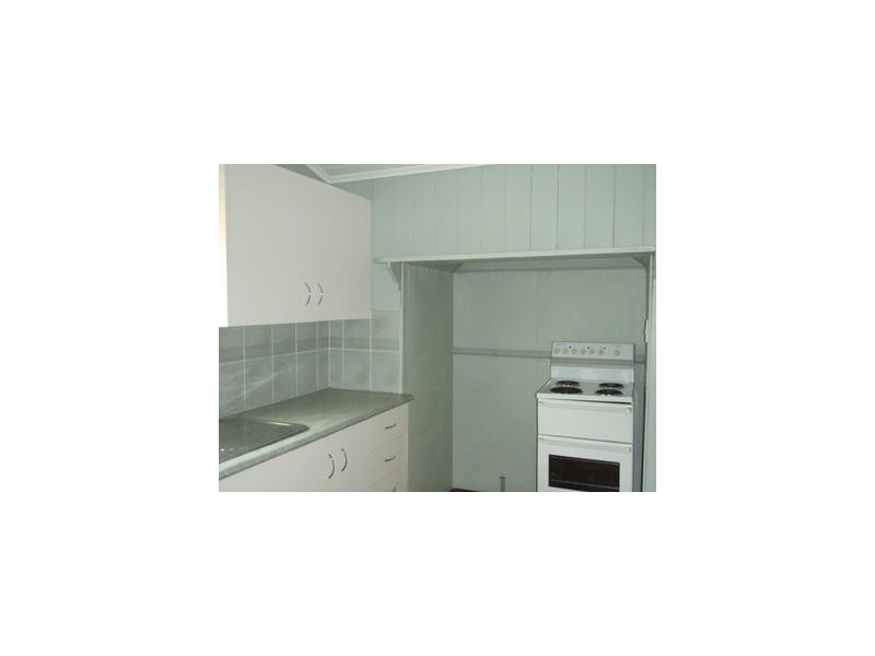 40 Edward Street, Berserker QLD 4701