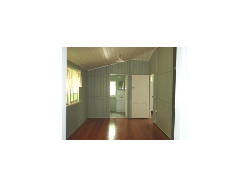 40 Edward Street, Berserker QLD 4701