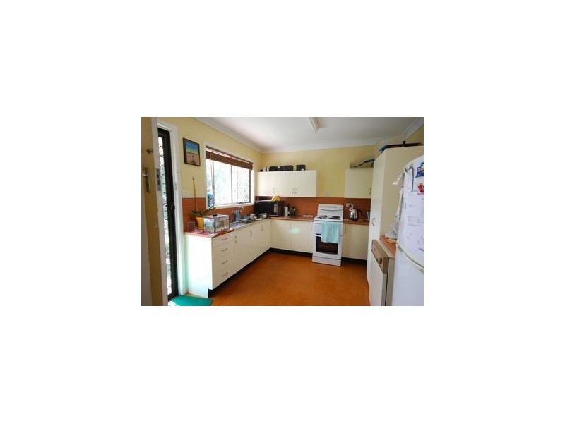 339 Mills Avenue, Frenchville QLD 4701