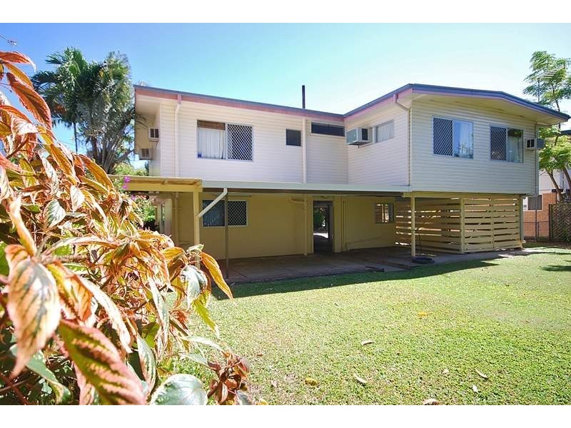 5 Mortensen Street, Park Avenue QLD 4701