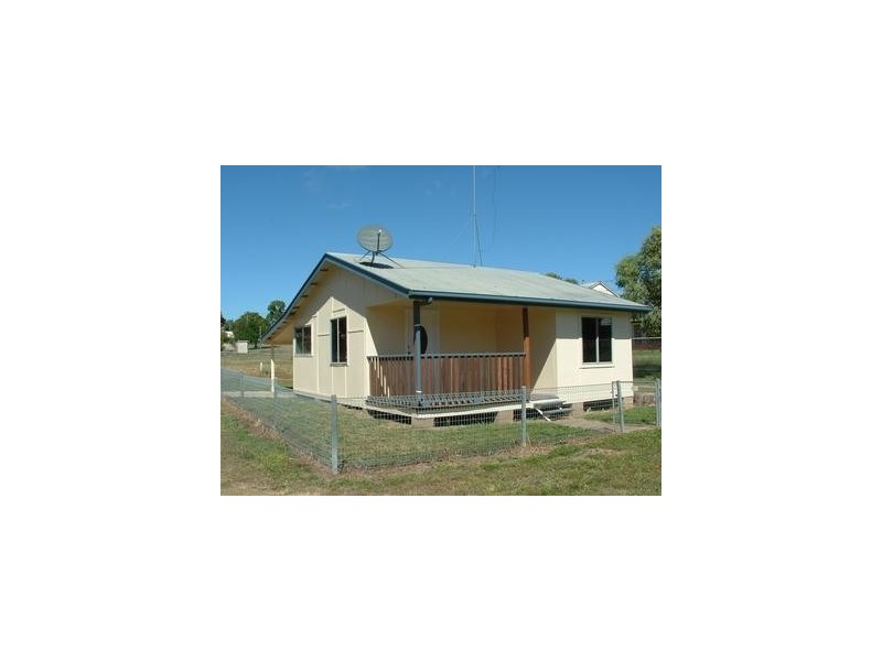 52 Dee Street, Mount Morgan QLD 4714