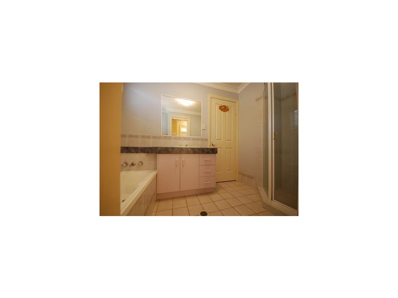 70 McLaughlin Street, Gracemere QLD 4702