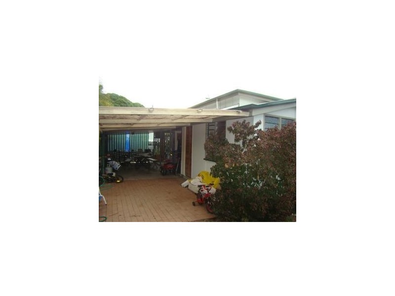 96 Livingstone Street, Berserker QLD 4701