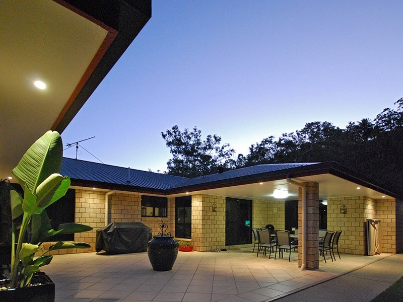 21 Woodland Drive, Frenchville QLD 4701