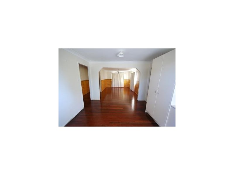 80 Alexandra Street, Park Avenue QLD 4701