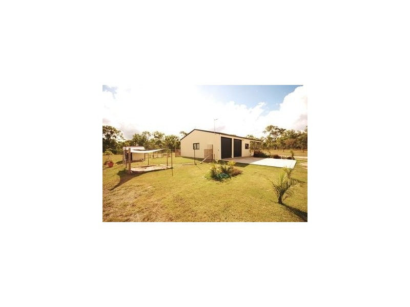 17 Cunningham Drive, Glenlee QLD 4711