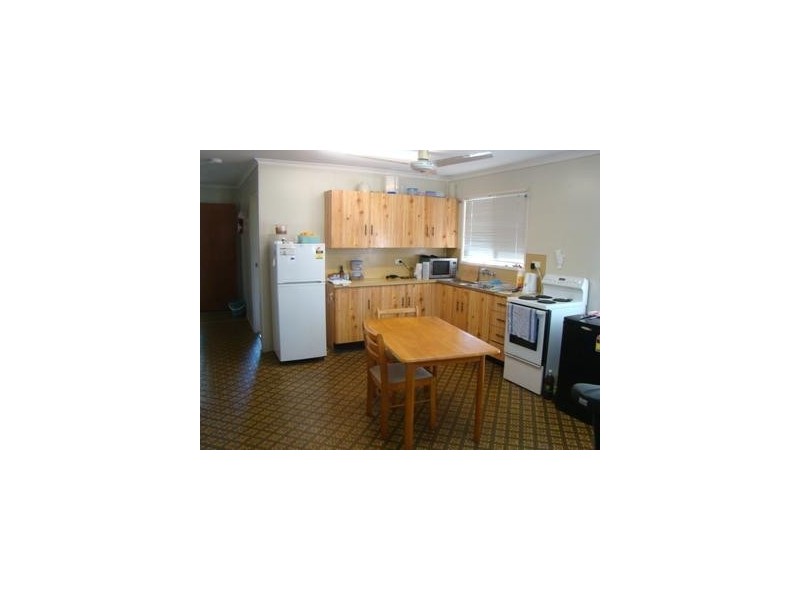 25 Hogan Street, Park Avenue QLD 4701