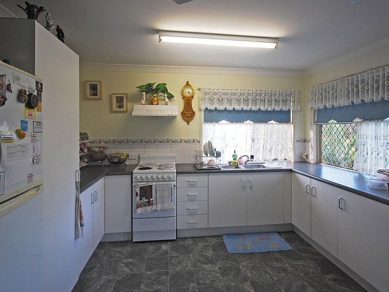 50 Bean Avenue, Parkhurst QLD 4702