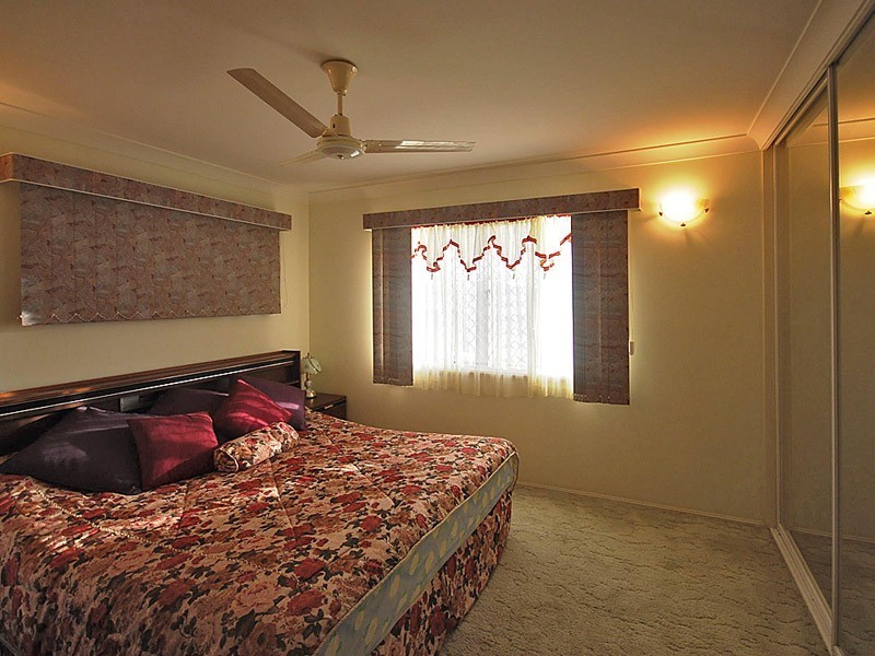 50 Bean Avenue, Parkhurst QLD 4702