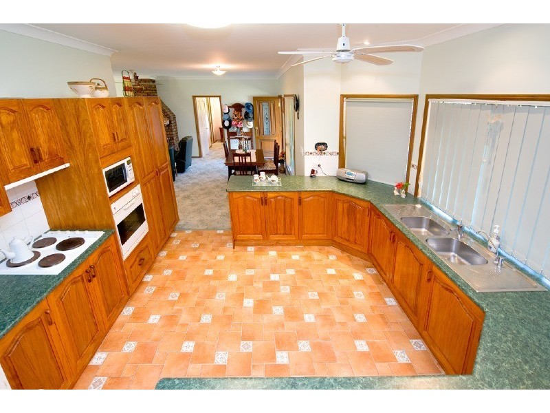 33 Rachael Close, Rockyview QLD 4701