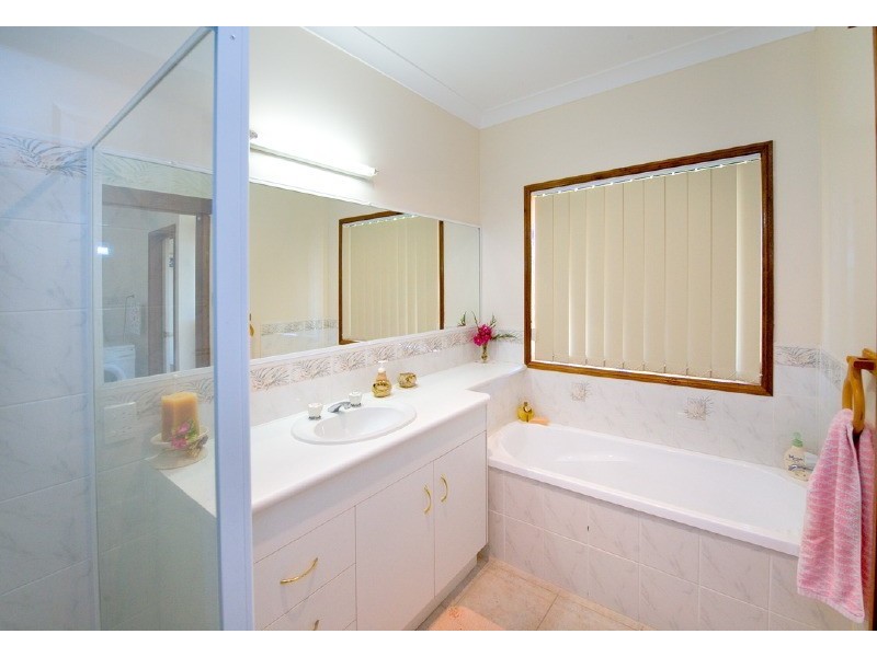 33 Rachael Close, Rockyview QLD 4701