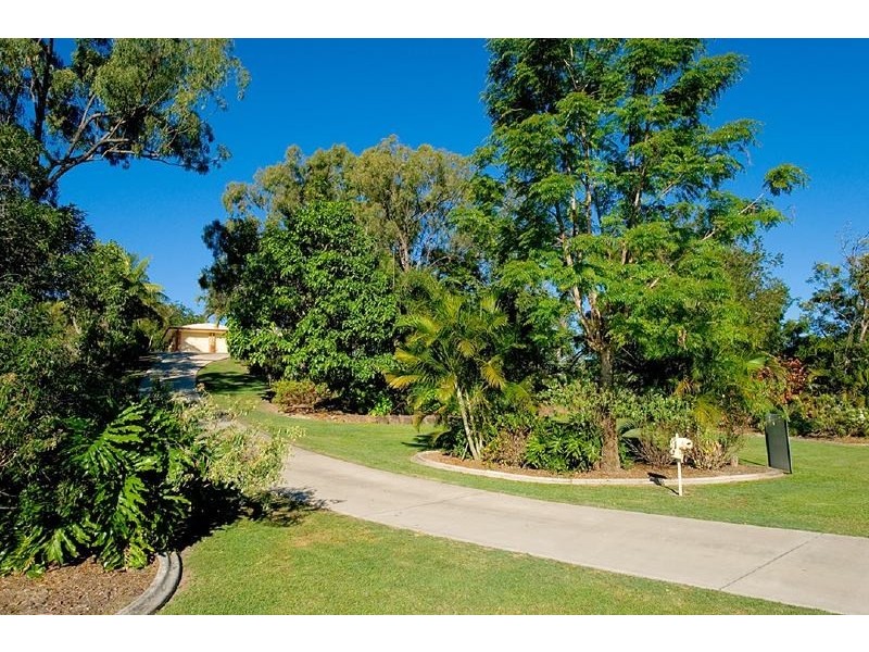 8 Samuel Crescent, Parkhurst QLD 4702