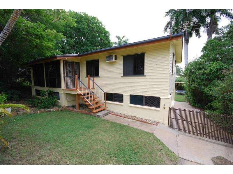 28 Queen Street, The Range QLD 4700