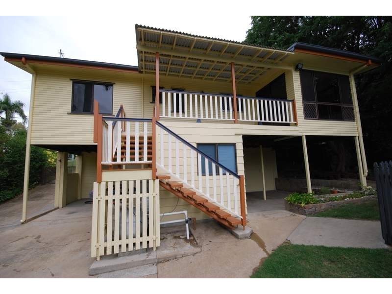 28 Queen Street, The Range QLD 4700