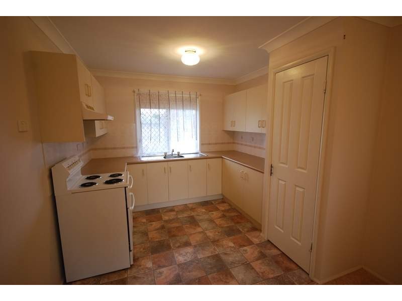 4 Hotham Close, Parkhurst QLD 4702