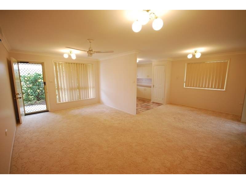 4 Hotham Close, Parkhurst QLD 4702