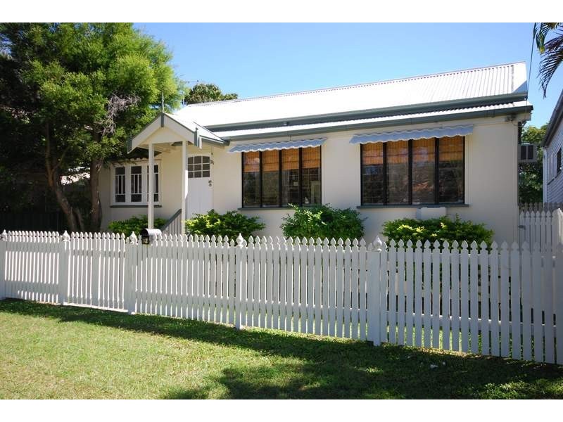 12 Weinholt Street, Allenstown QLD 4700