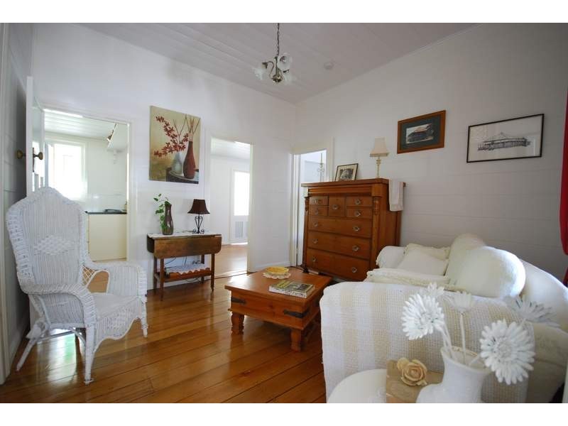 12 Weinholt Street, Allenstown QLD 4700