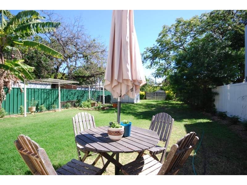 12 Weinholt Street, Allenstown QLD 4700