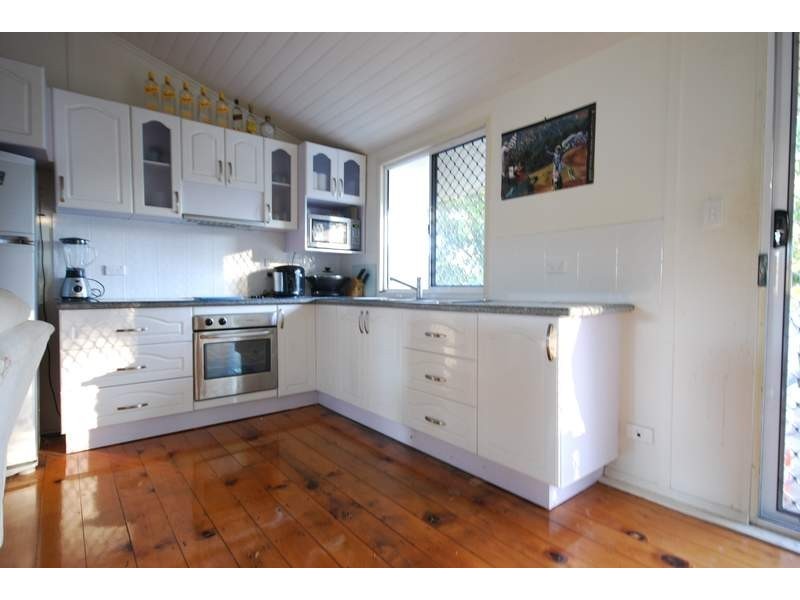 398 Quay Street, Depot Hill QLD 4700