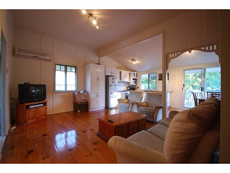 398 Quay Street, Depot Hill QLD 4700