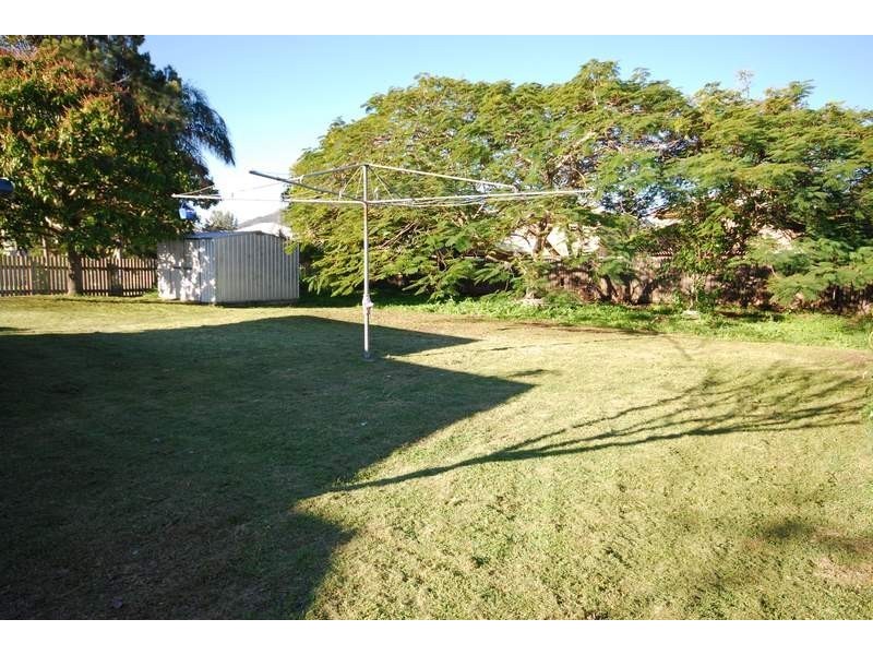 246 Hutton Street, Berserker QLD 4701
