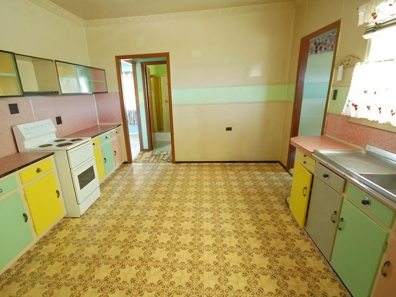 88 Livingstone, Berserker QLD 4701