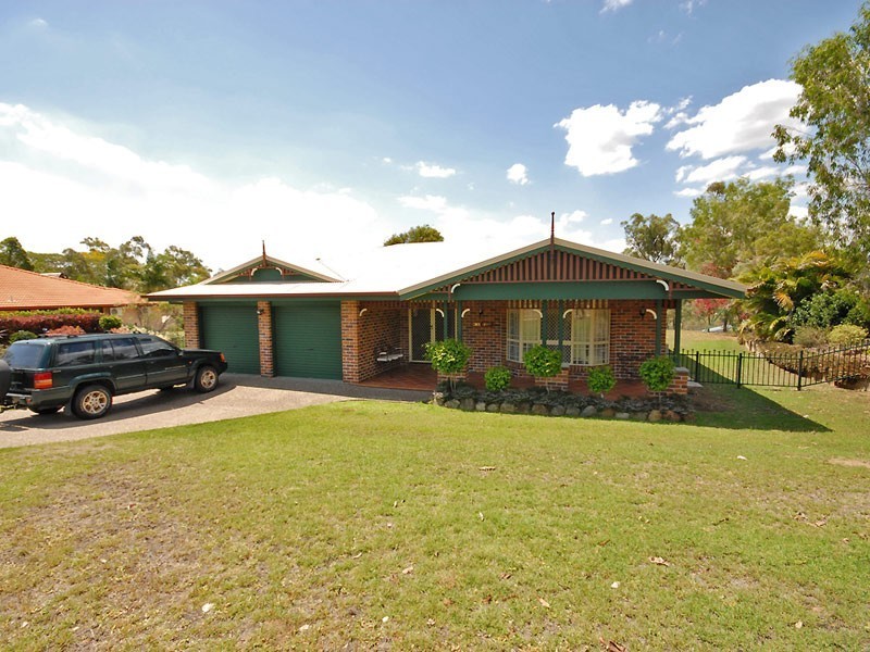 27 Samuel Crescent, Parkhurst QLD 4702