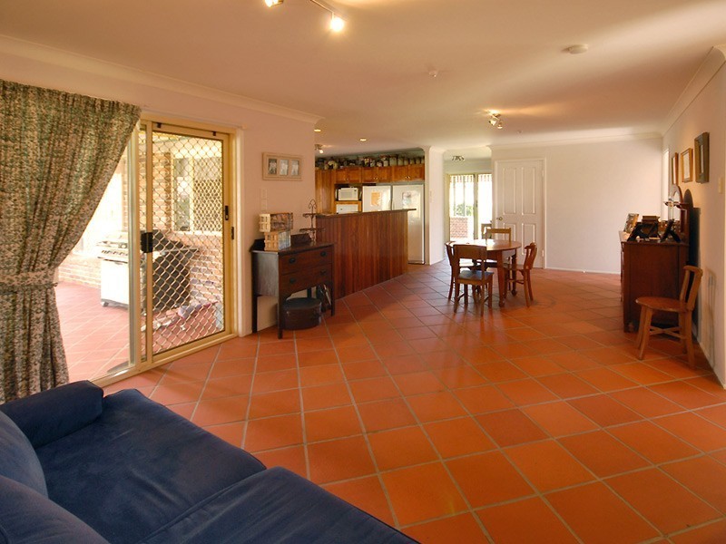 27 Samuel Crescent, Parkhurst QLD 4702