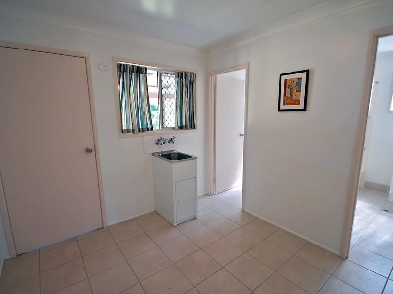 3 Underwood Street, Park Avenue QLD 4701