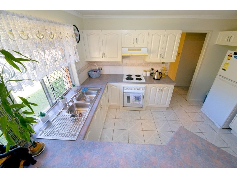 42 Gremalis Drive, Parkhurst QLD 4702