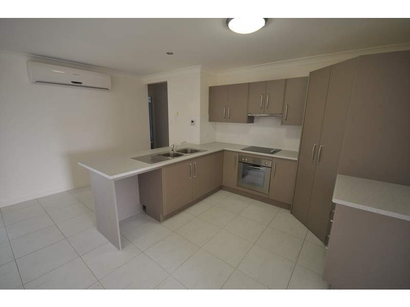 31 Joseph, Gracemere QLD 4702