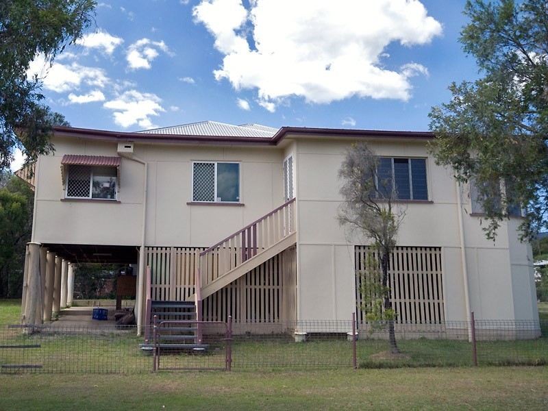 85 Bremner Street, Berserker QLD 4701