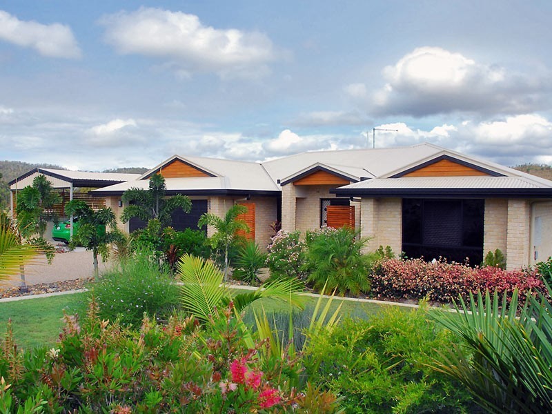 15 Jolinda Way, Rockyview QLD 4701