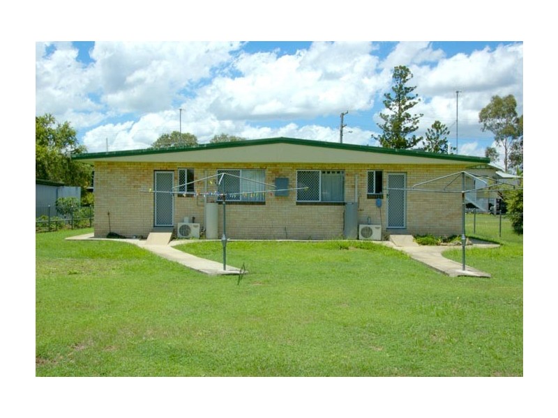 24 Armstrong Street, Berserker QLD 4701