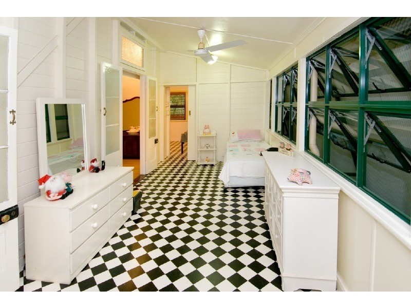 36 Oswald Street, Allenstown QLD 4700