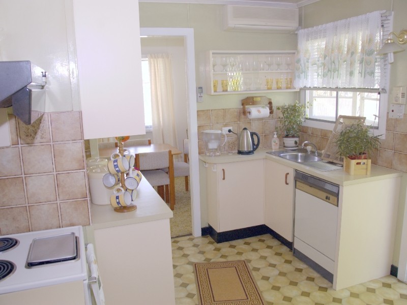 2 Kennedy Street, The Range QLD 4700
