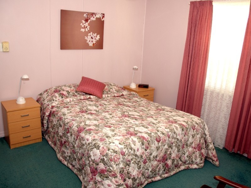 2 Kennedy Street, The Range QLD 4700
