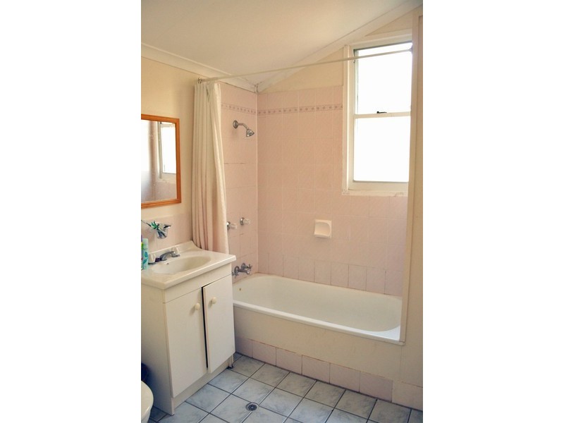 13 Burnett Street, Berserker QLD 4701