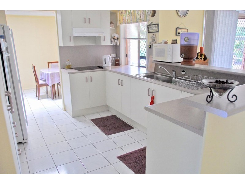 15 Darr Avenue, Glenlee QLD 4711