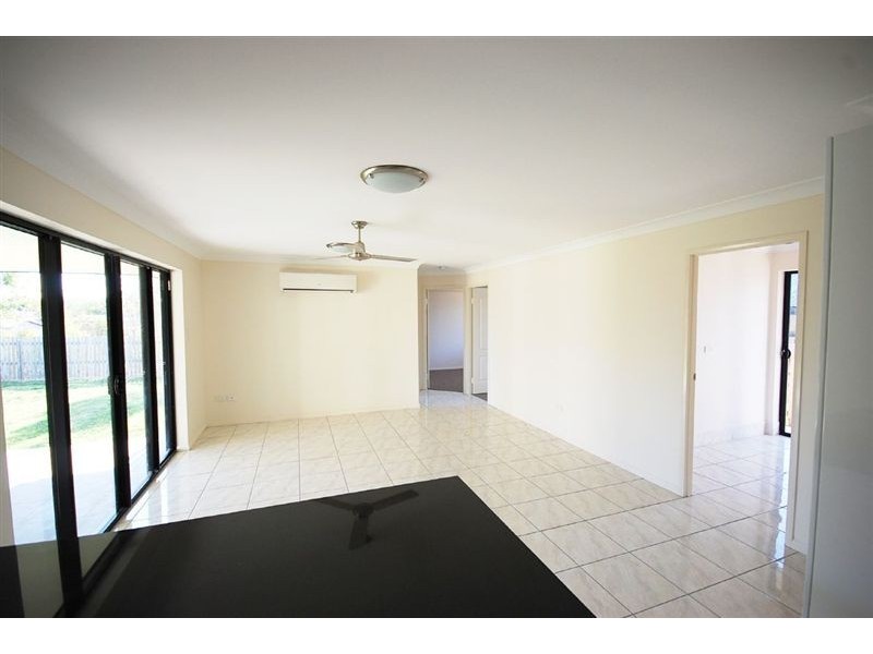 9 John Oxley Drive, Gracemere QLD 4702