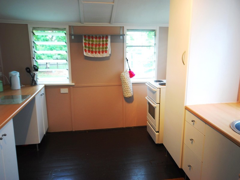 95 Bennett Street, Berserker QLD 4701