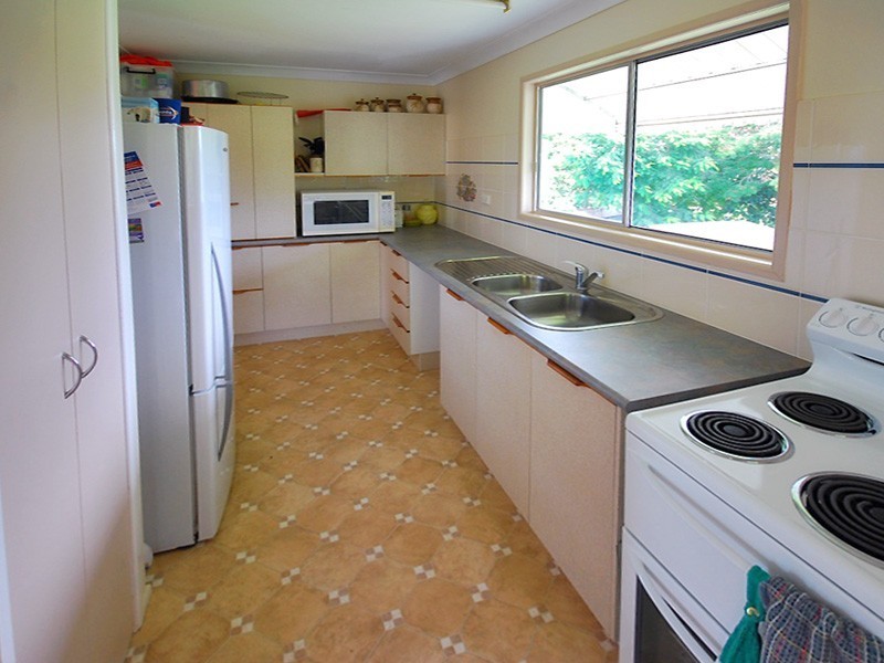 3 Arthur Street, Gracemere QLD 4702