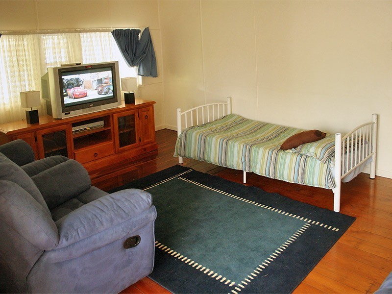 13 Burnett Street, Berserker QLD 4701