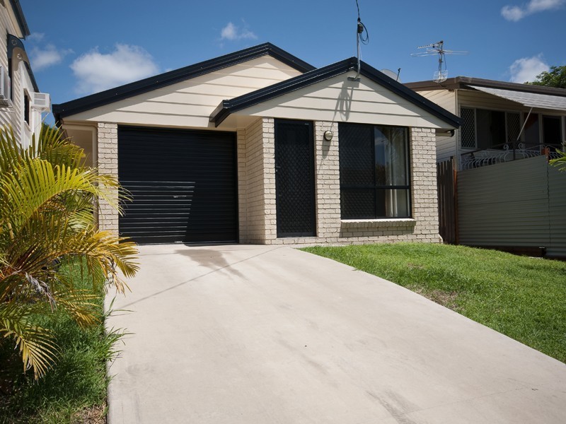 12a Lucas Street, Berserker QLD 4701