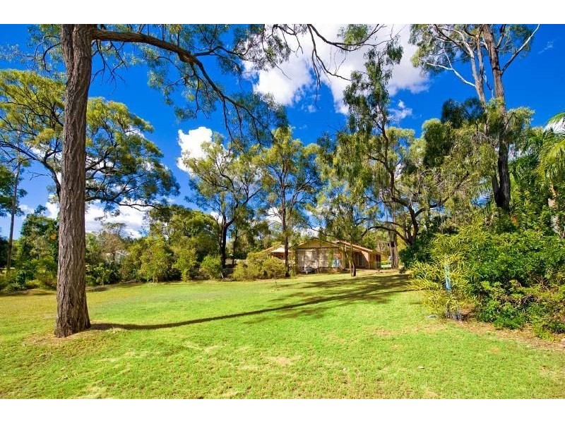 7 Samuel Crescent, Parkhurst QLD 4702