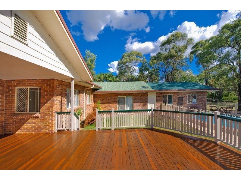 7 Samuel Crescent, Parkhurst QLD 4702