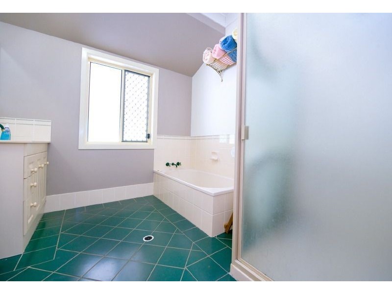 7 Samuel Crescent, Parkhurst QLD 4702